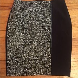 Zip up pencil skirt